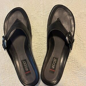 COPY - Ecco platform slides. EUC. Black. Size 39